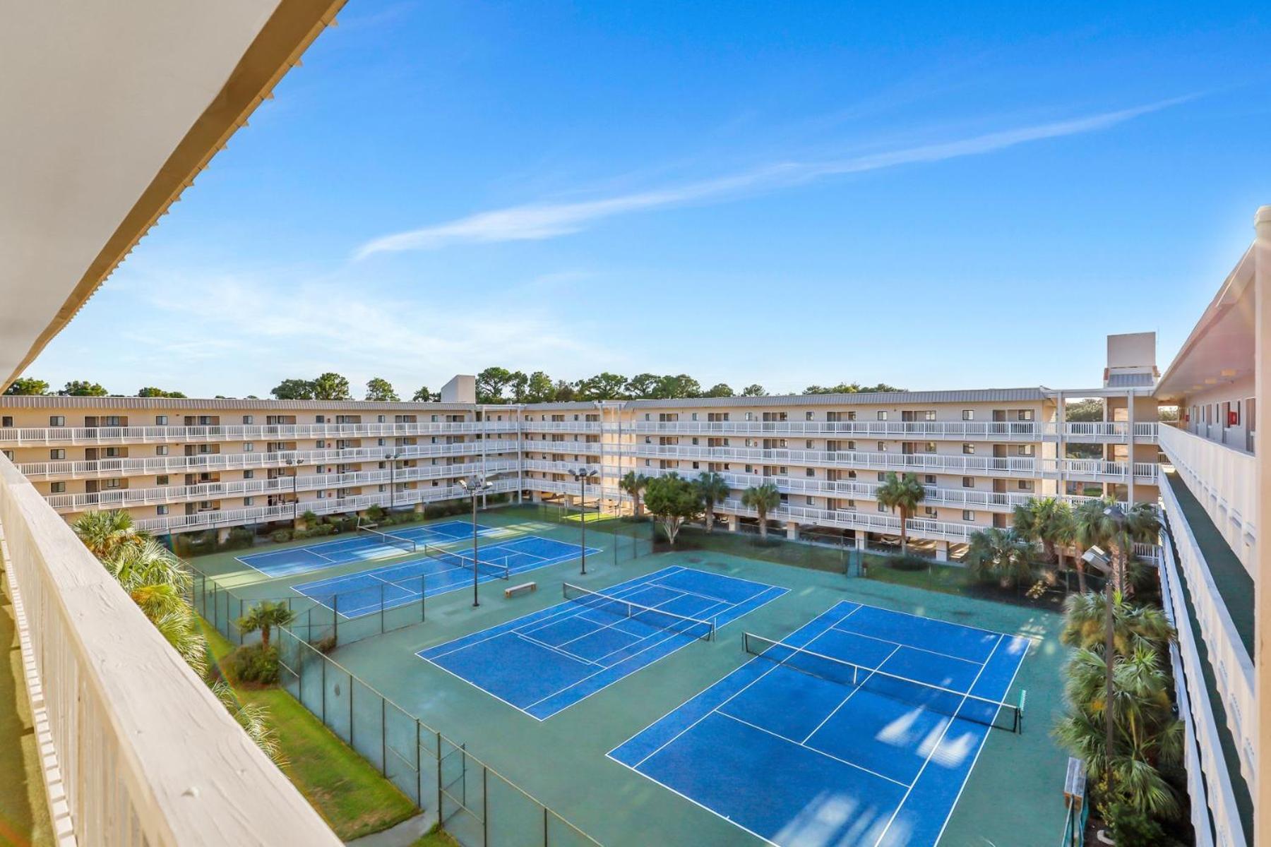 Welcome To Your Beachside Escape! Apartment Pulau Hilton Head Luaran gambar